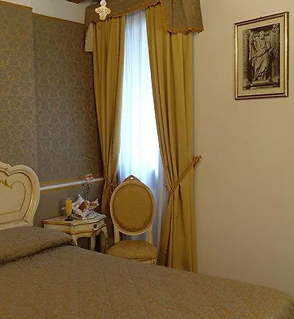Apostoli Palace Bed and Breakfast 4*