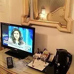 ベッド・アンド・ブレックファスト アポストーリ パレス 4*