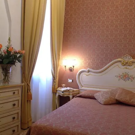 Apostoli Palace Bed and Breakfast 4*