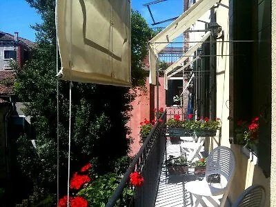 فندق مبيت وإفطار أبوستولي بالاس 3*