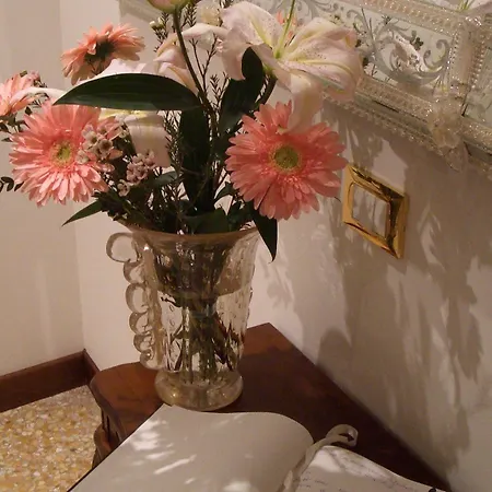 Oda ve Kahvaltı Apostoli Palace 3*