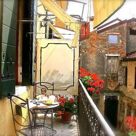 Apostoli Palace 3* Venedik