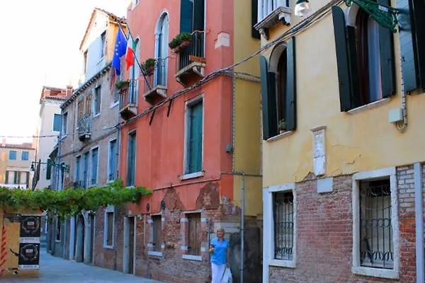 Bed & Breakfast Apostoli Palace Benátky