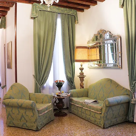 Apostoli Palace 4*