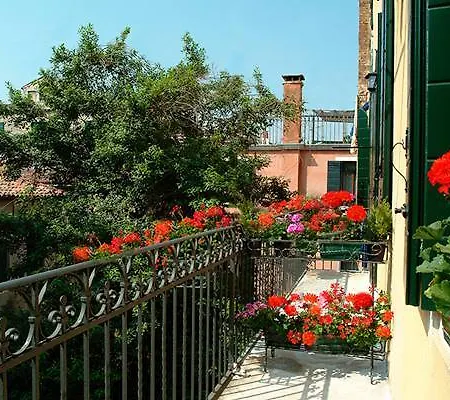 Apostoli Palace Bed & Breakfast Venedig