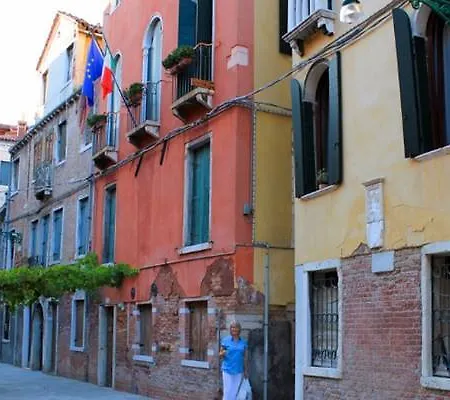 Bed & Breakfast Apostoli Palace Venedig
