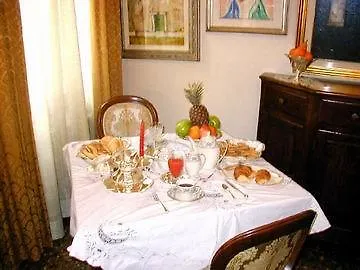 Apostoli Palace Couette-café