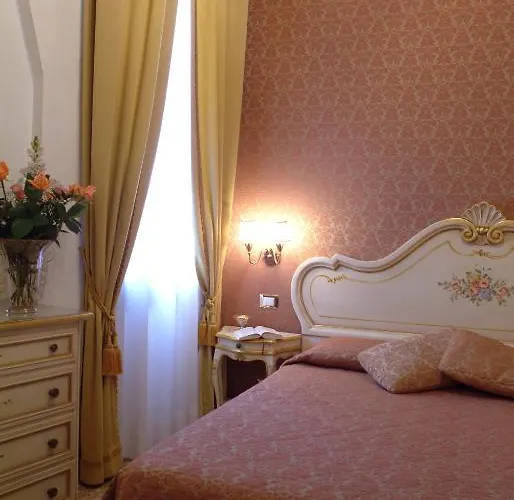 Apostoli Palace Couette-café 4*